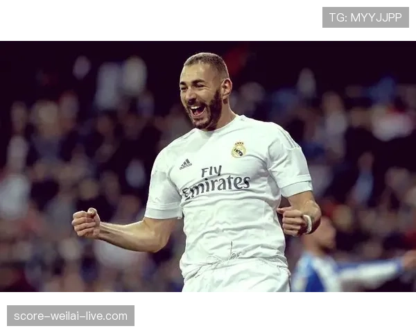 本泽马金球奖含金量解析：个人表现与团队荣誉的匹配逻辑